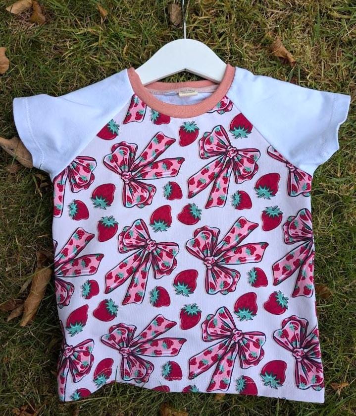 Children's T Shirt Pink Bow and Strawberry print 0-6yr Kid's-Children's Gift-matching sibling T Shirts Fun print-Baby/Toddler