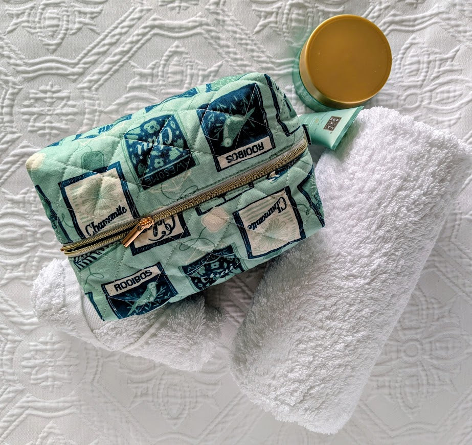 Boxy Quilted Zippered Pouch Green Tea